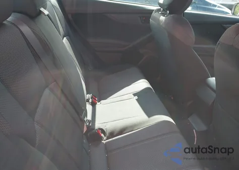 2018 Subaru Impreza 2.0I Premium z USA, uszkodzony, nr VIN 4S3GKAB69J3619499